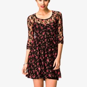 | GENTLY USED  | • floral lace skater dress •